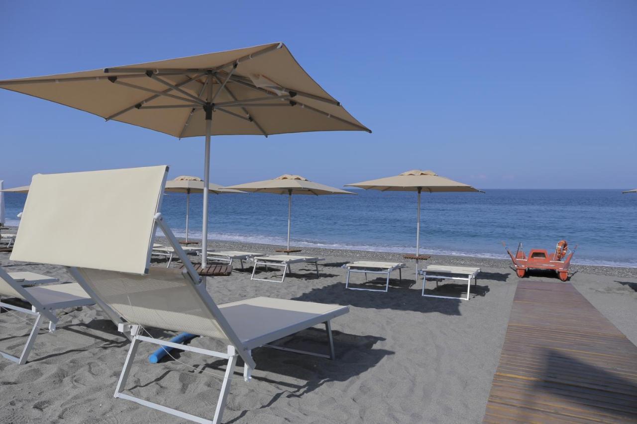 B&B La Stazione Диаманте Екстериор снимка